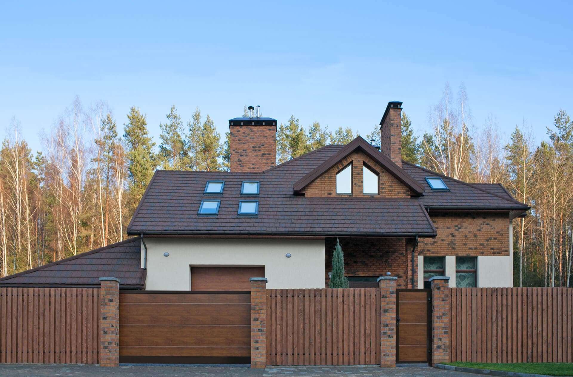 Откатные ворота с калиткой