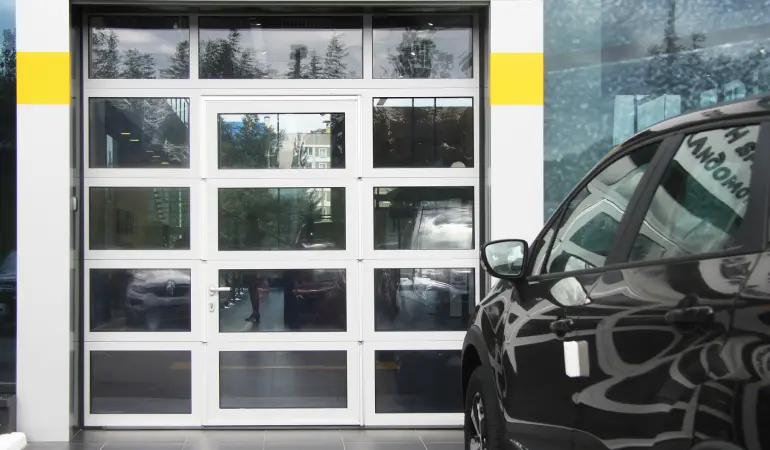 С калиткой С калиткой