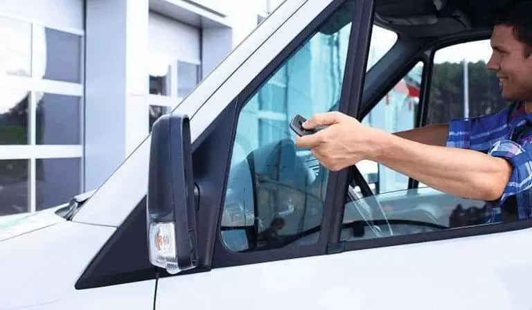 Автоматическое управление гаражными воротами Автоматическое управление гаражными воротами